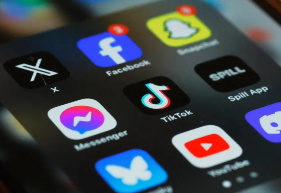 Social media sites block 4.7 million underage accounts in Australia