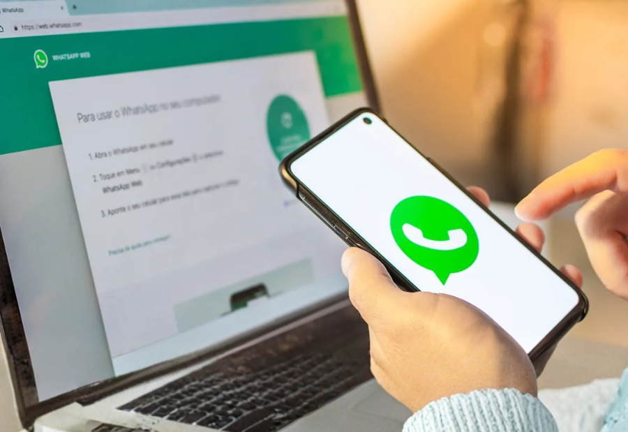 WhatsApp Web may soon support group voice and video calls up to 32 users