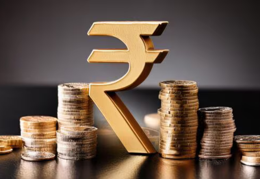 Indian rupee weakens amid global tensions and stronger dollar