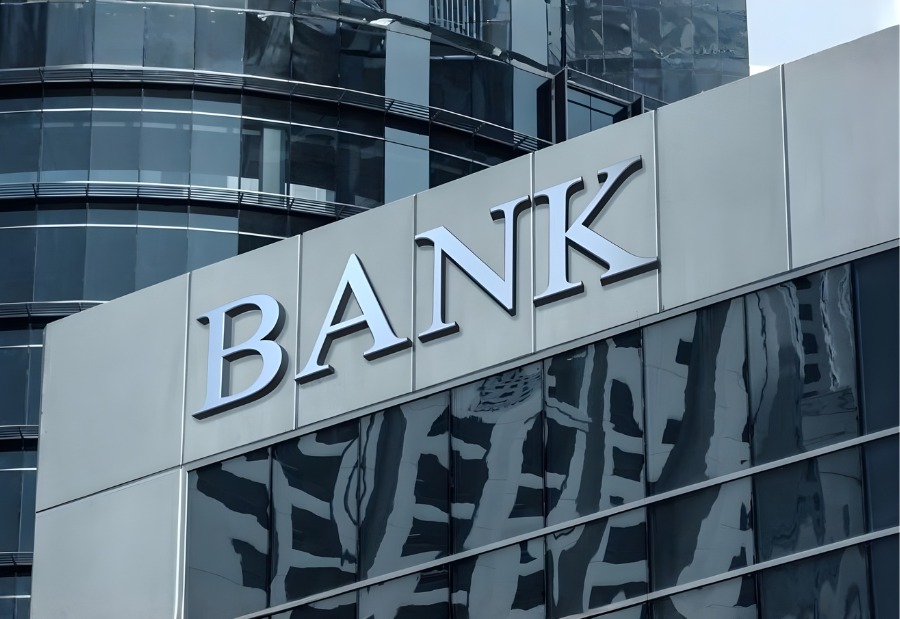 Listed banks post record Rs 1.01 lakh crore profit in December quarter