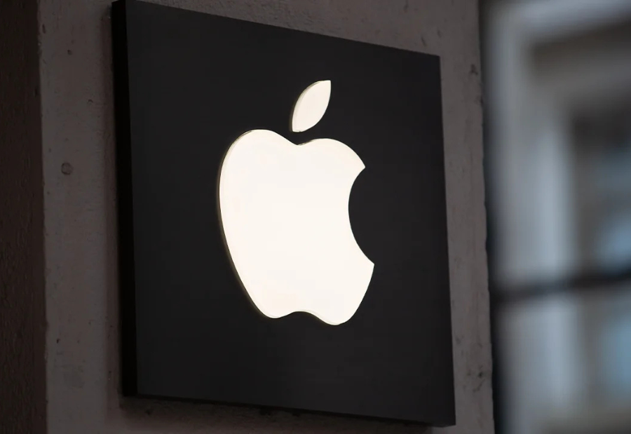 Apple accelerates development of three AI wearables to stay ahead in tech race