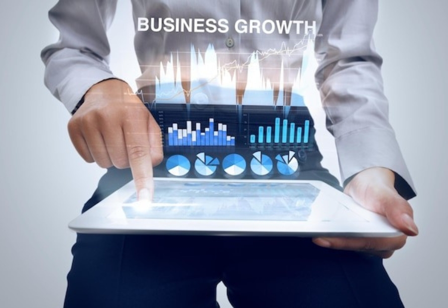 Latest Business News Meets Tech Trends: How Innovation Drives Growth