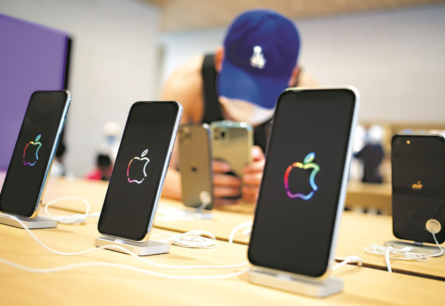 Apple strengthens lead in India as premium smartphone demand surges