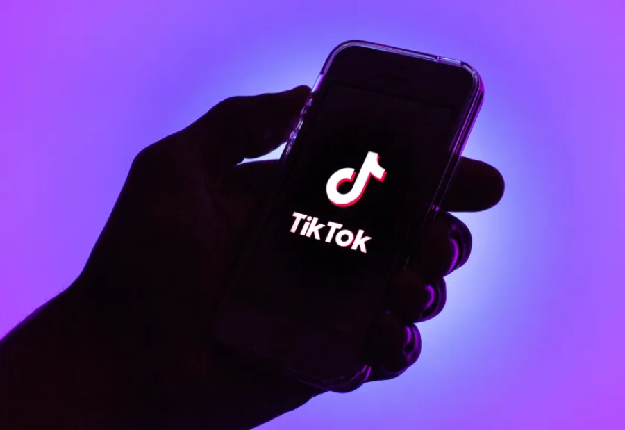 TikTok expands local discovery with “Local Feed” rollout in the US