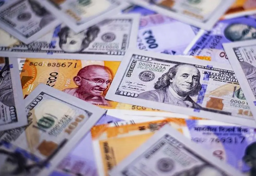 Cash in circulation rises despite UPI surge, SBI research flags shifting money habits