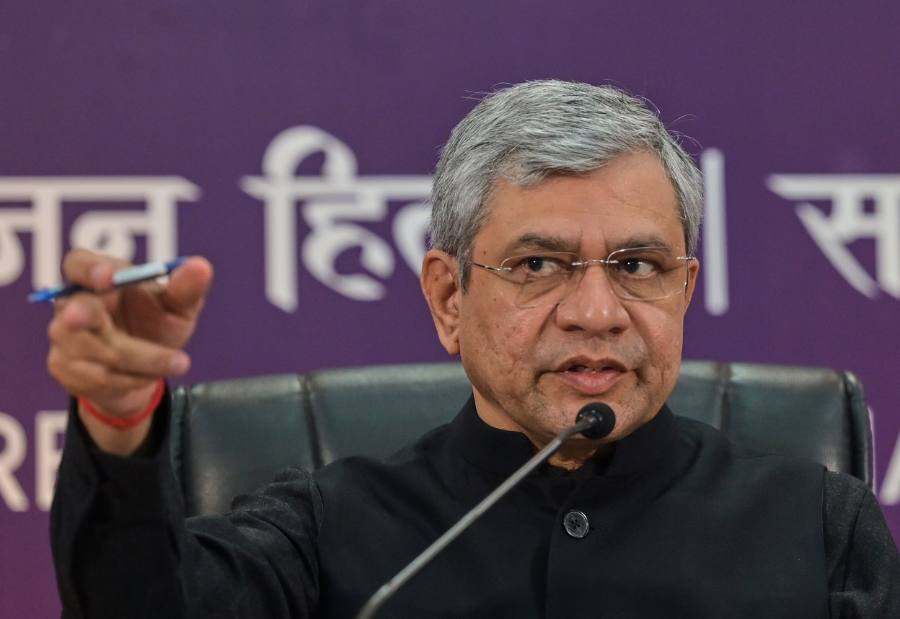 India set to attract over $200 billion in AI investments, IT minister highlights at summit