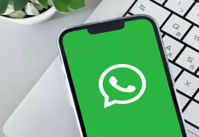 WhatsApp explores built-in message scheduling for better planning