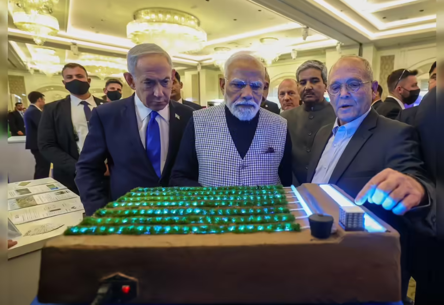 Modi encourages Israeli innovators to partner with India during technology exhibition visit