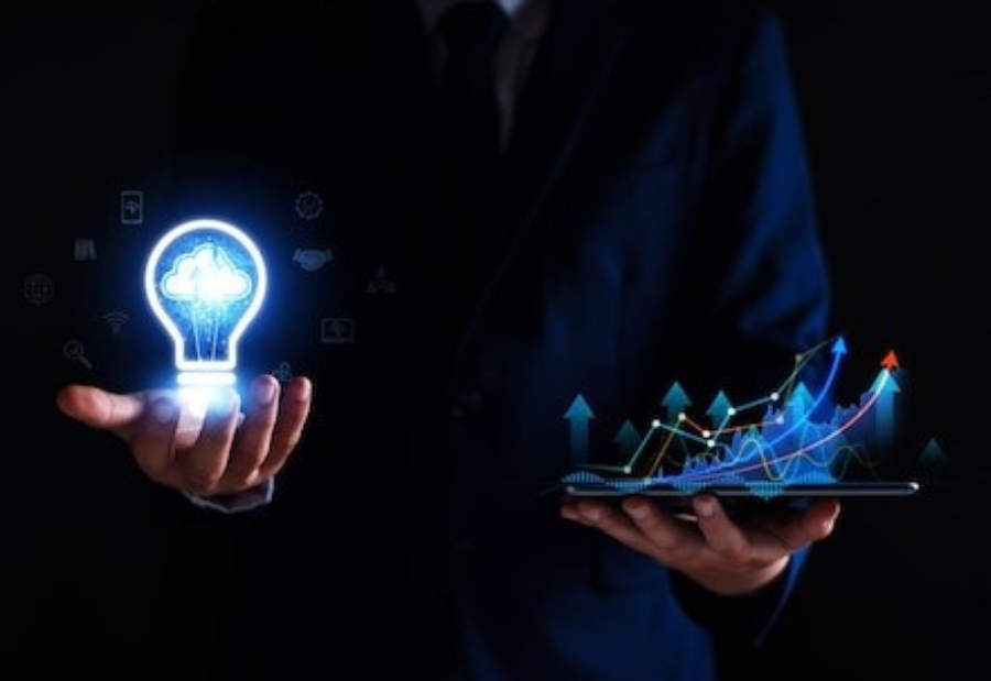 From Market Trends to Boardroom Insights: How The Mainstream Covers Business Growth