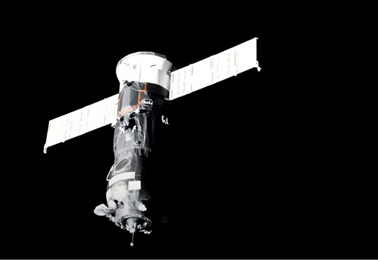 The Progress 92 cargo spacecraft, carrying nearly 3,000 pounds of food, fuel, and supplies for the Expedition 73 crew, approaches the International Space Station in July 2025 before docking to the Poisk module. Credit: NASA