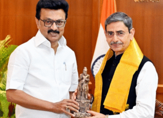 CM M.K. Stalin meets R.N. Ravi, congratulates him on appointment as West Bengal Governor M.K. Stalin congratulates R.N. Ravi on West Bengal Governor appointment during Lok Bhavan meeting