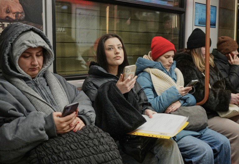 Mobile Internet curbs in Moscow trigger financial losses and disrupt everyday services
