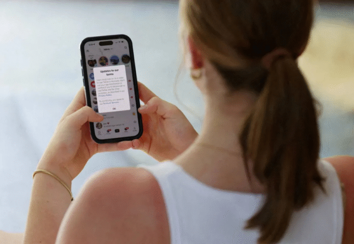 Public demand rises in Switzerland for tighter controls on youth social media use