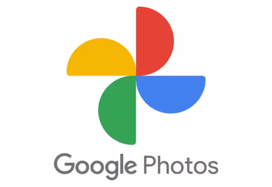 Google Photos update removes gesture shortcuts to improve editing experience