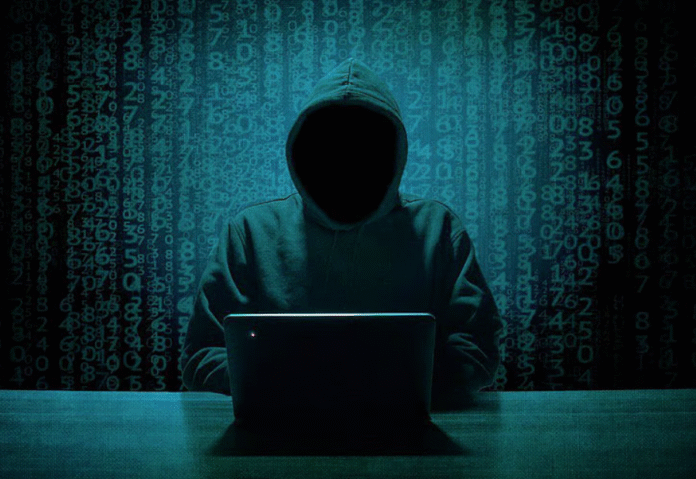Pan-India cyber fraud ring worth ₹300 crore exposed, mastermind held at airport