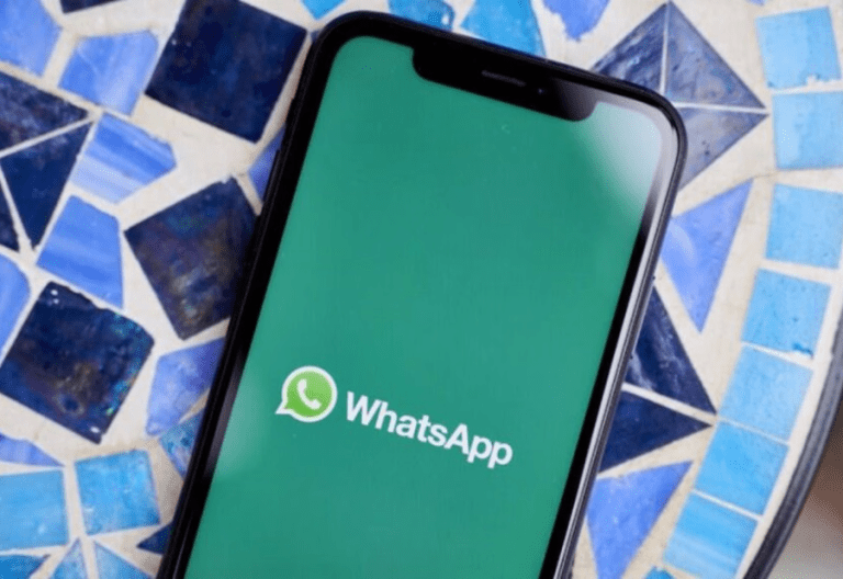 WhatsApp testing Android chat bubbles to simplify multitasking conversations
