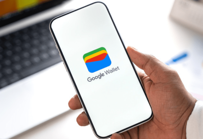 Android users can now check flight status instantly on lock screen via Google Wallet Android users can now check flight status instantly on lock screen via Google Wallet