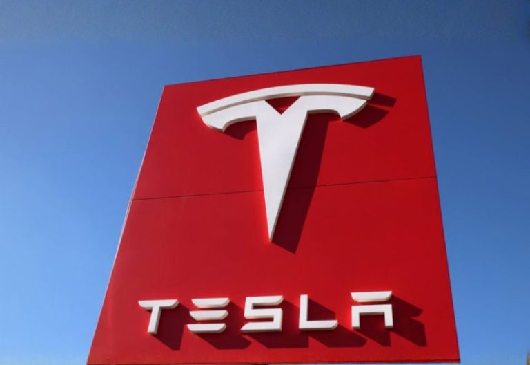 Tesla ramps up spending to $25 billion as it pivots toward AI and robotics