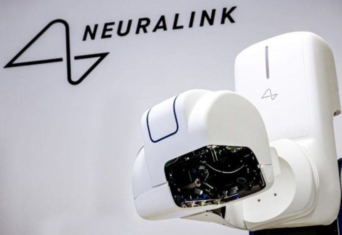 Neuralink showcases robot designed to safely implant brain interface threads