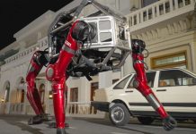 Unitree launches mass-produced mecha robot capable of walking and crawling modes Chinese robotics firm Unitree Robotics unveils transformable manned mecha robot