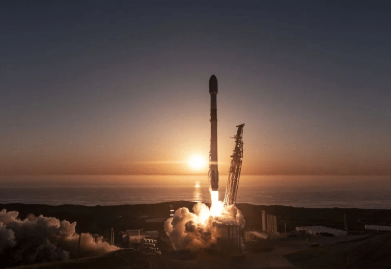 SpaceX Adds 24 New Starlink Satellites as Network Nears 10,500 in Orbit