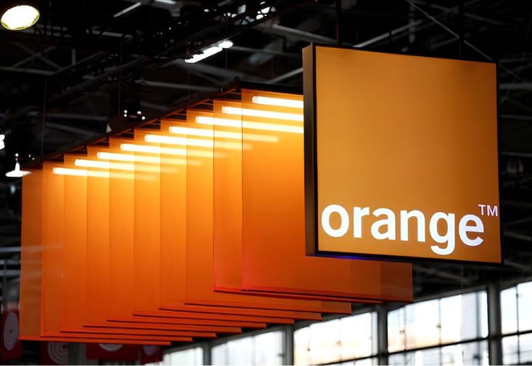 Orange and Morrison unveil €3 billion French data centre venture for AI and cloud expansion. Credit: Reuters