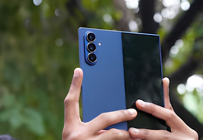 Samsung showcases Flex Titanium technology to improve durability and reduce foldable screen creases. Image credit: Gadgets 360 Samsung showcases Flex Titanium technology to improve durability and reduce foldable screen creases. Image credit: Gadgets 360