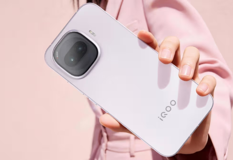iQOO Z11 India debut nears with Dimensity 7500 Turbo and curved display