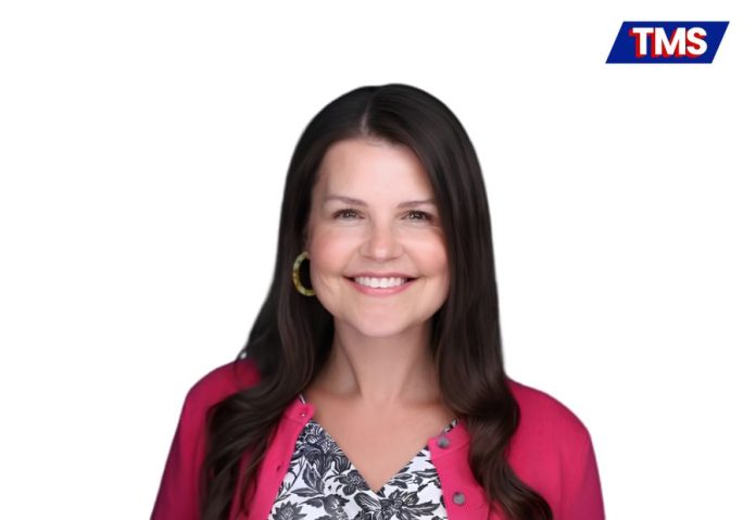Eaton promotes Anna Castle to Vice President of Human Resources for Aerospace Group Eaton promotes Anna Castle to Vice President of Human Resources for Aerospace Group