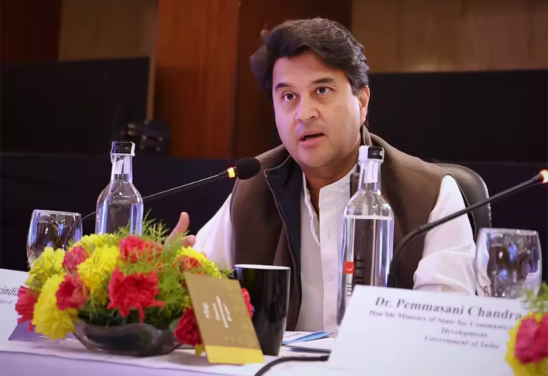 Scindia calls on C-DOT to lead India's 6G push, take indigenous telecom technologies global