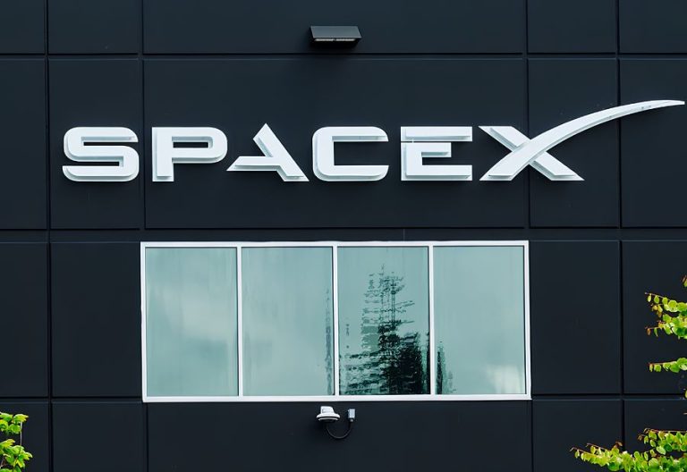 Retail investors continue buying SpaceX shares despite post-earnings decline Credit: Reuters | Photo credit: Fortune India