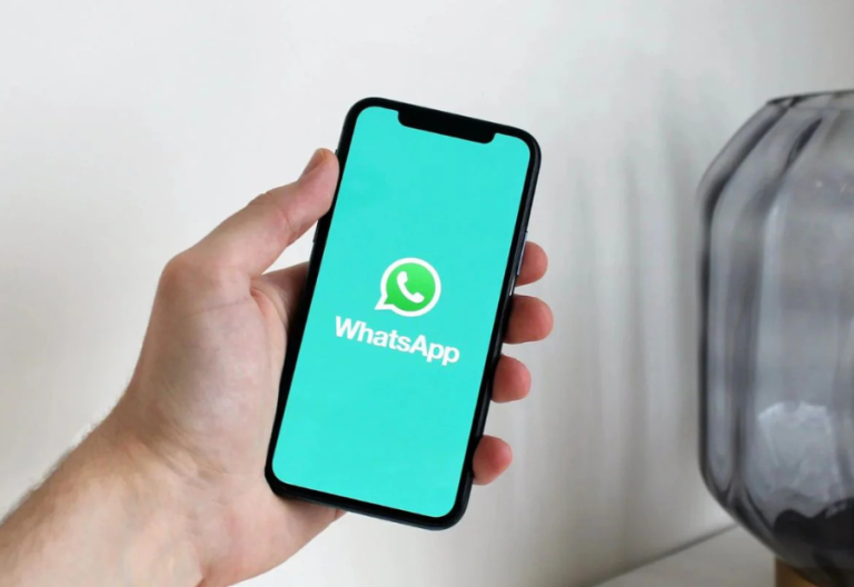 WhatsApp may require device updates before allowing some users to log in