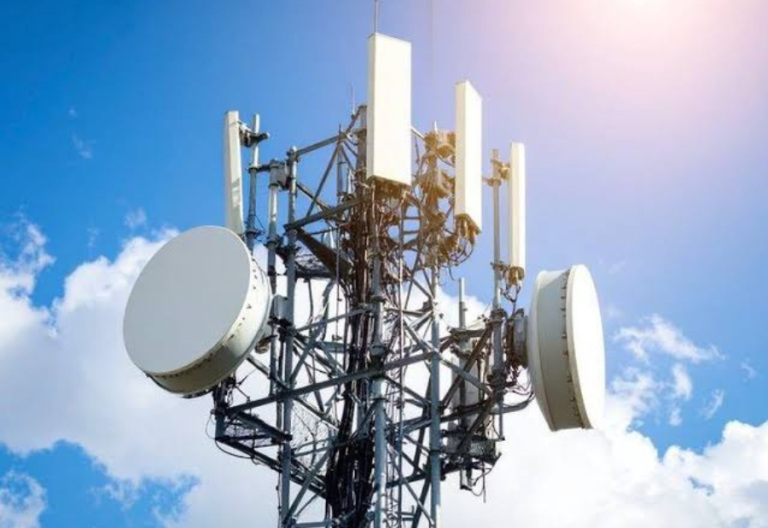 India’s internet subscriber base crosses 111 crores