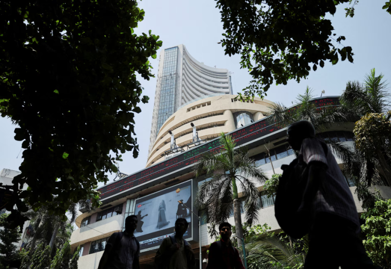 Indian equities rise as technology shares drive early market gains